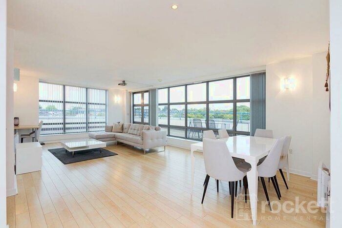 2 Bedroom Penthouse To Rent In Brunswick Court, Newcastle Under Lyme, ST5