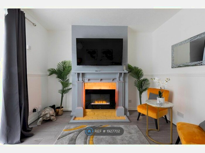 3 Bedroom Semi-Detached House To Rent In Chestnut Avenue, Newcastle Upon Tyne, NE5