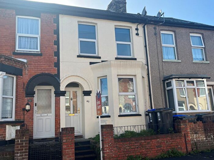 2 Bedroom Terraced House To Rent In Oswald Road, CT17