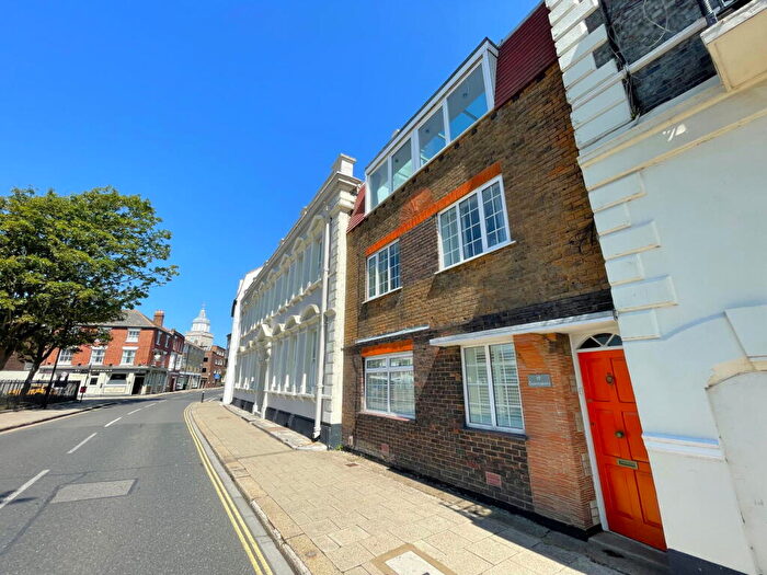 4 Bedroom Terraced House For Sale In Pembroke Road, Old Portsmouth, Hampshire, PO1