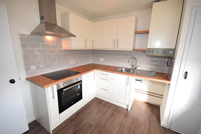 2 Bedroom Flat To Rent In Barras Close, Dalston, CA5