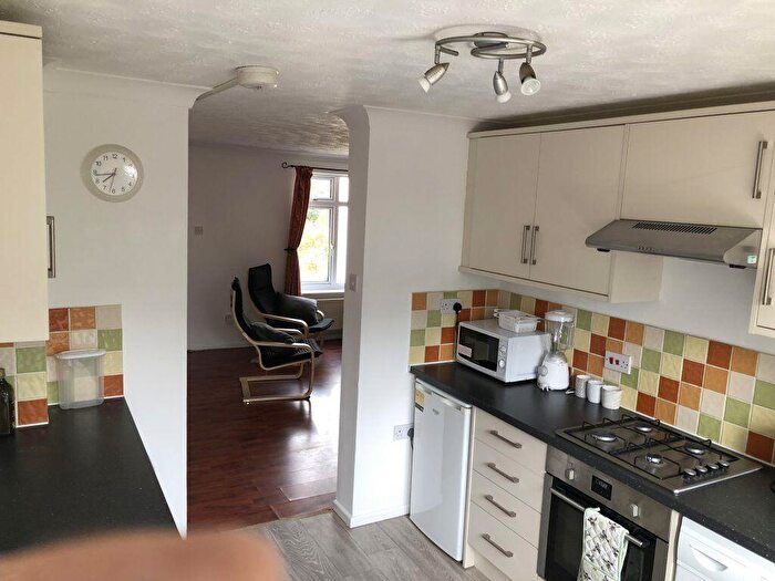 4 Bedroom House To Rent In Croftmead, Chichester, PO19