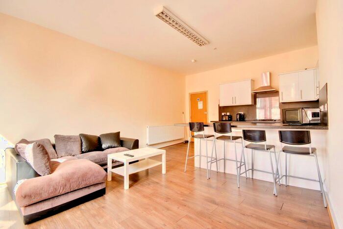 Property To Rent In Osborne Road, Southsea, PO5