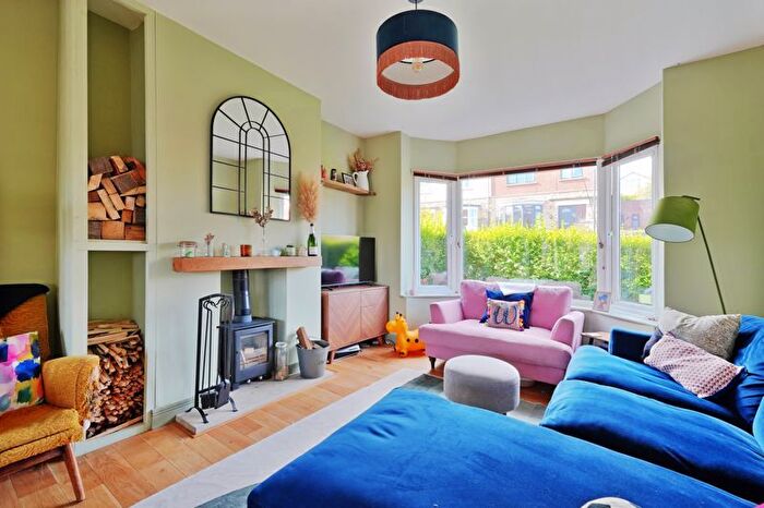 4 Bedroom Semi Detached House For Sale In Louth Road, Greystones, Sheffield, S11