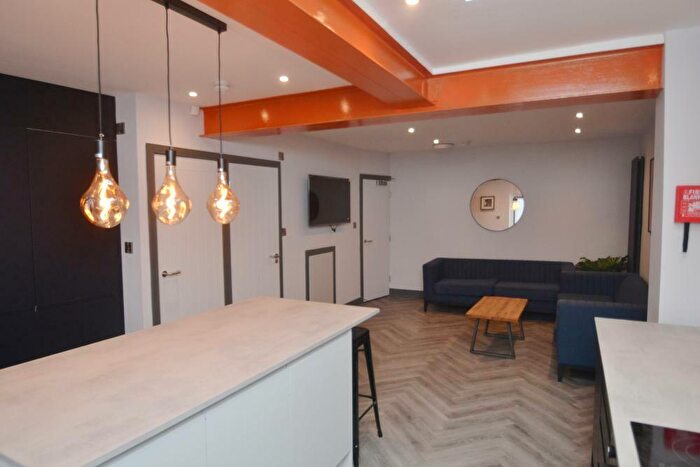 6 Bedroom End Of Terrace House To Rent In Beresford Street, Rusholme, Manchester, M14