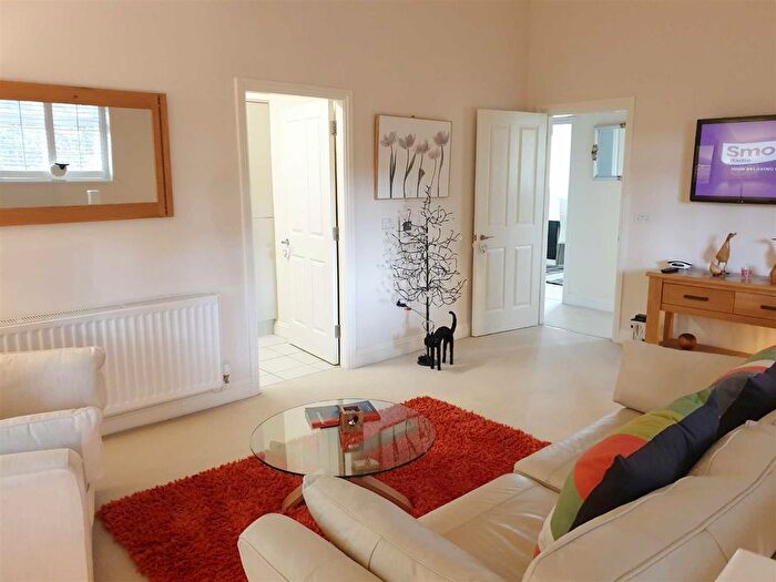 1 Bedroom Flat To Rent In Main Road, Goostrey, Cheshire, CW4