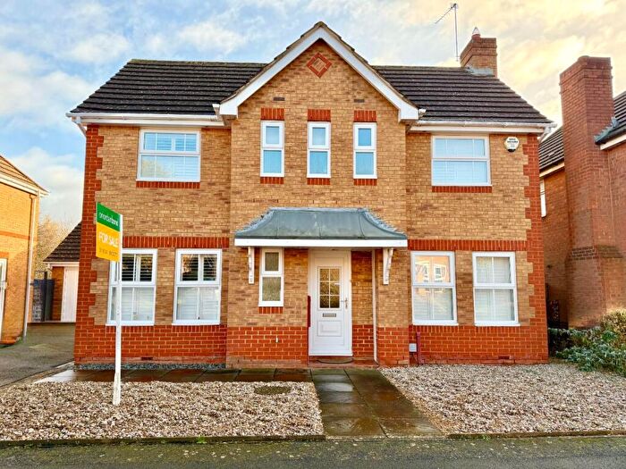 3 Bedroom Detached House For Sale In Waterlee Furlong, Brixworth, Northamptonshire, NN6