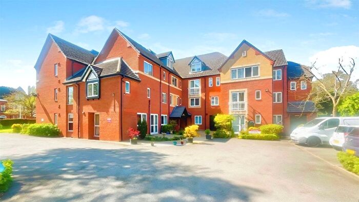 2 Bedroom Flat For Sale In Wake Green Road, Birmingham, West Midlands, B13