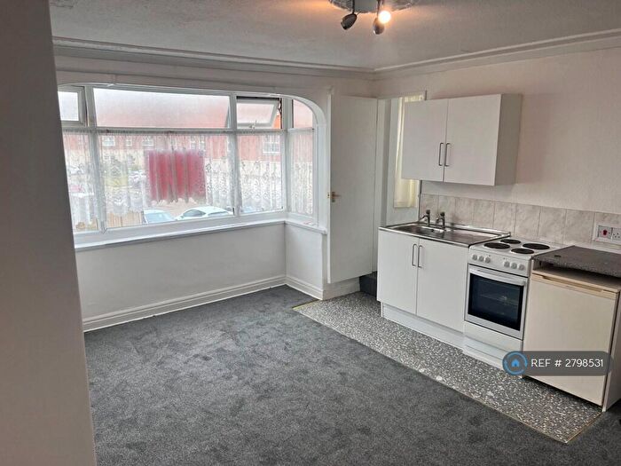 1 Bedroom Flat To Rent In Ellerbeck Road, Thornton-Cleveleys, FY5