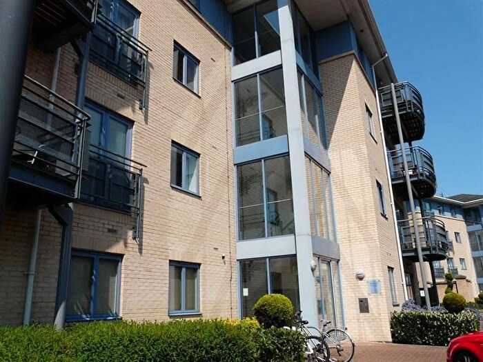 2 Bedroom Flat To Rent In Admiral House, The Quays, Castle Quay Close, Nottingham, NG7