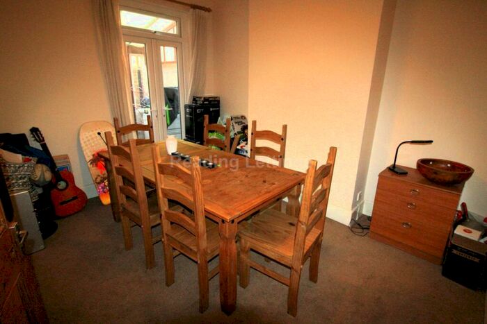 4 Bedroom Terraced House To Rent In Donnington Road, Reading, RG1