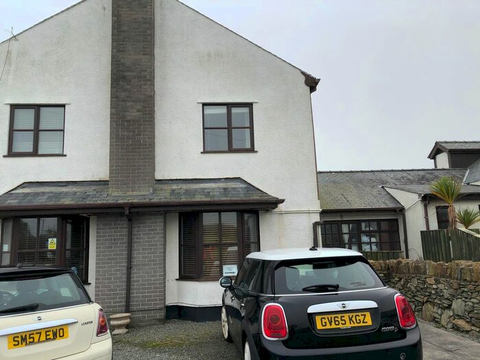 2 Bedroom Cottage To Rent In Penrhos Feilw, Holyhead, LL65