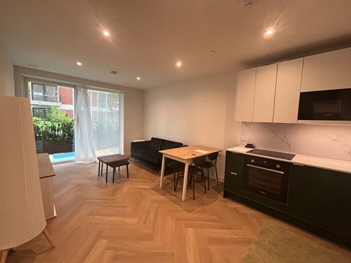 1 Bedroom Flat To Rent In Henshaw Parade, London, NW9