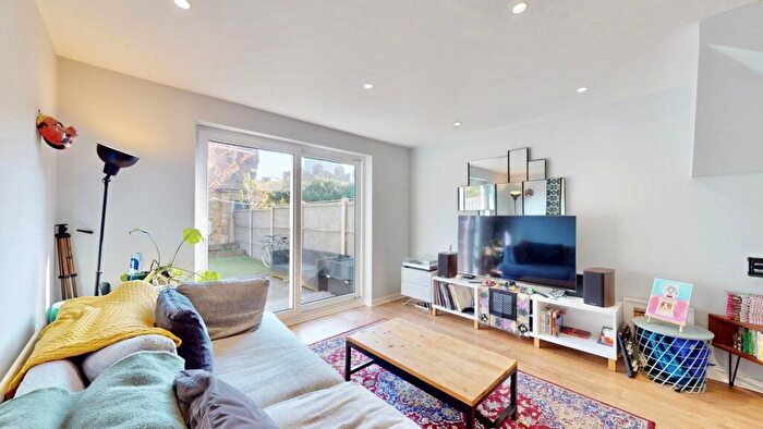 2 Bedroom Terraced House To Rent In Ann Moss Way, London, SE16