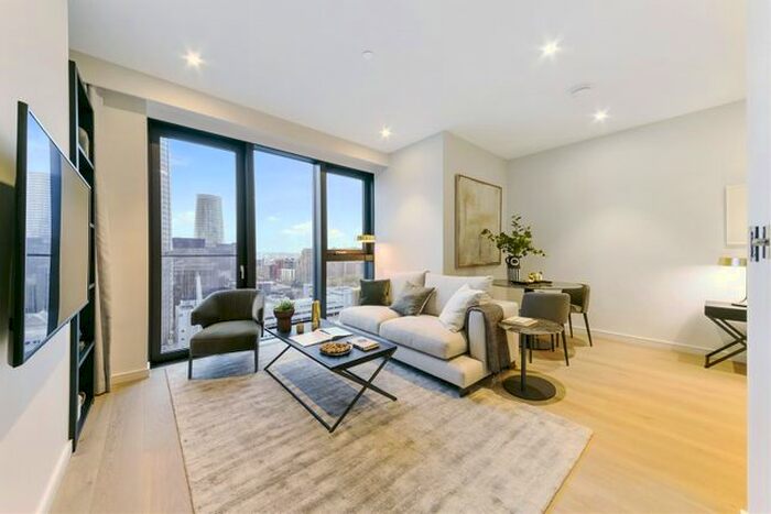 Studio To Rent In George Street, Canary Wharf E14