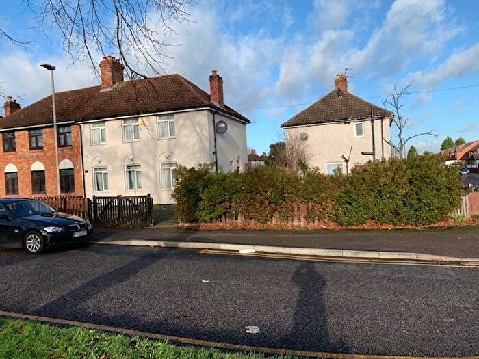 3 Bedroom Semi-Detached House To Rent In Southfield Drive, Leicester, LE2