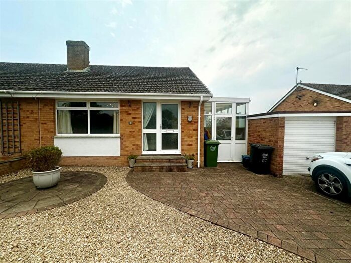 2 Bedroom Semi-Detached Bungalow To Rent In South Lea Close, Braunton, EX33