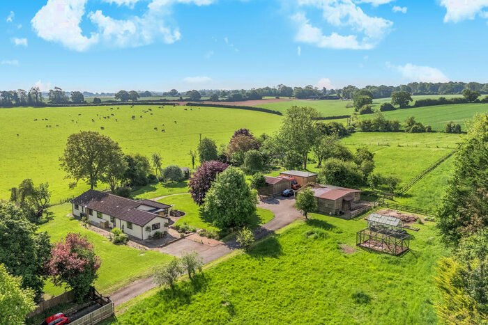 5 Bedroom Detached House For Sale In Appledown Lane, Alresford, SO24