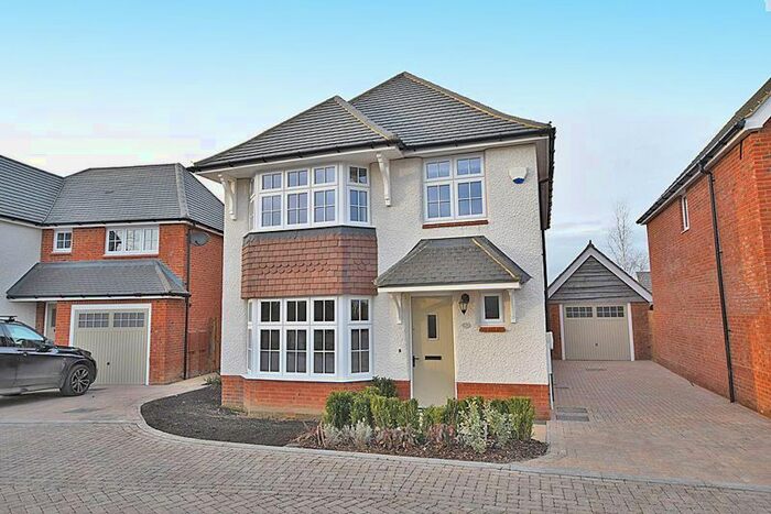 4 Bedroom Detached House To Rent In Great Threads, Staplehurst, Tonbridge, TN12