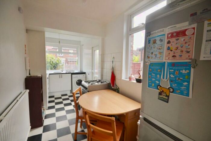 3 Bedroom House To Rent In Old Moat, Manchester, M14