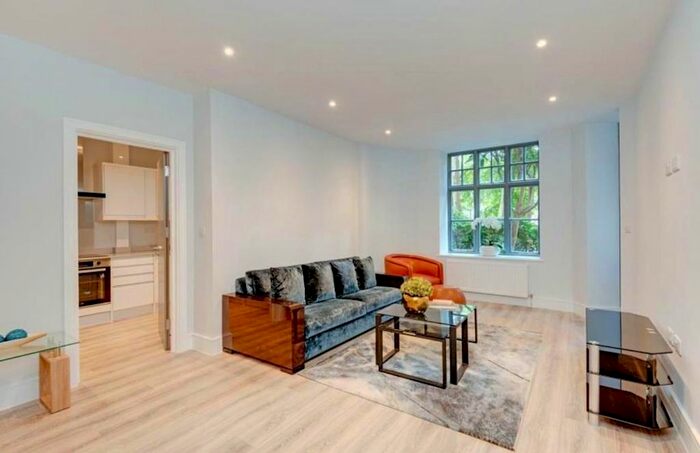 3 Bedroom Flat To Rent In Clive Court, Maida Vale, London, W9