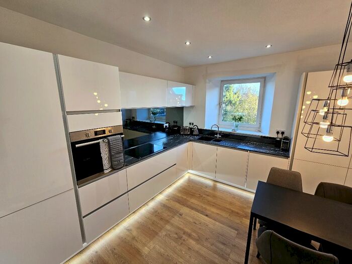 2 Bedroom Flat To Rent In South Mount Street, Rosemount, Aberdeen, AB25