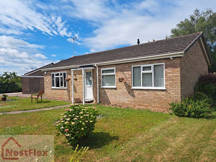 3 Bedroom Bungalow For Sale In Donington, Spalding, Lincolnshire, PE11