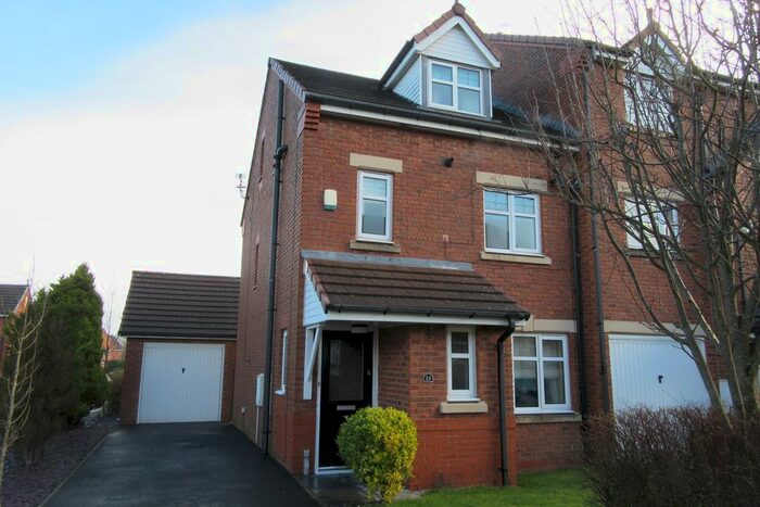 4 Bedroom Semi-Detached House To Rent In The Spires, Eccleston, WA10