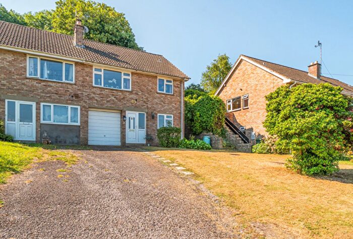 3 Bedroom Semi-Detached House For Sale In Langtoft Road, Stroud, Gloucestershire, GL5