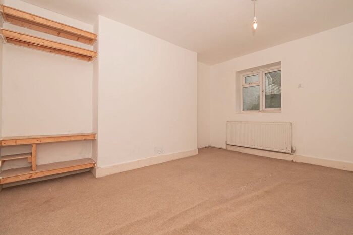 1 Bedroom Flat For Sale In Marlborough Road, Ramsgate, CT11