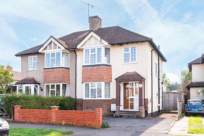 3 Bedroom Semi-Detached House For Sale In Boxhill Way, Strood Green, RH3