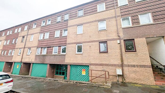 2 Bedroom Flat For Sale In Braehead Road, Cumbernauld, G67