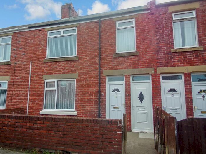 2 Bedroom Flat To Rent In Thompson Street, Bedlington NE22