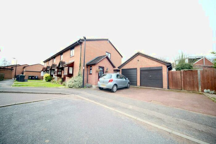 2 Bedroom House To Rent In Tempsford Close, Enfield, EN2