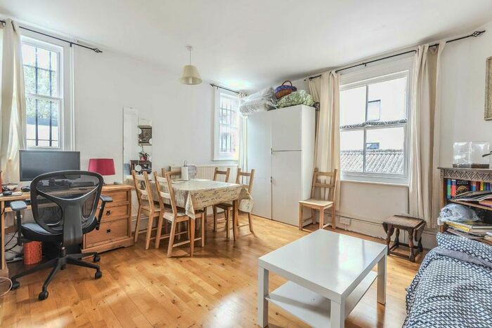 2 Bedroom Flat To Rent In Wandsworth High Street, London, SW18