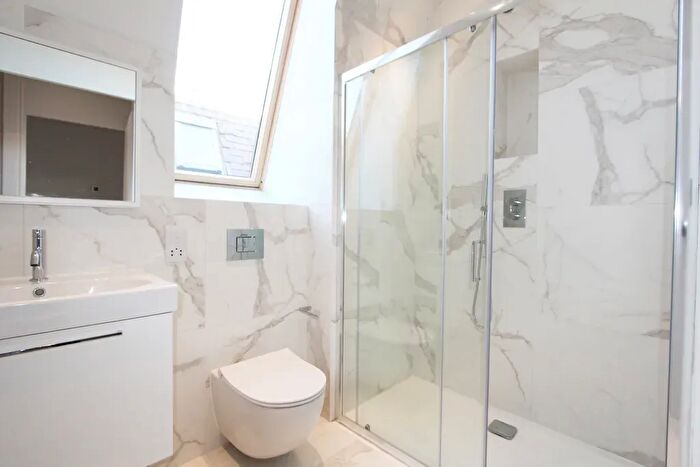 2 Bedroom Flat To Rent In Martini Drive, Enfield, EN3