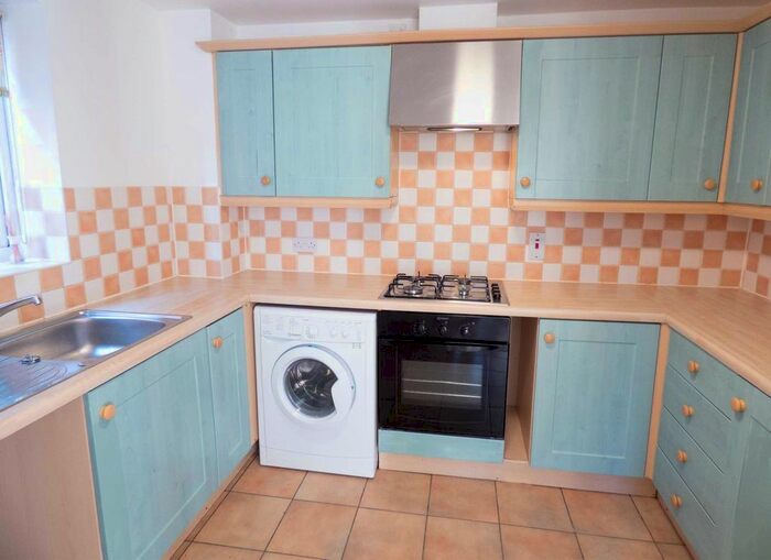 2 Bedroom Flat To Rent In Little Field, Littlemore Oxford, OX4