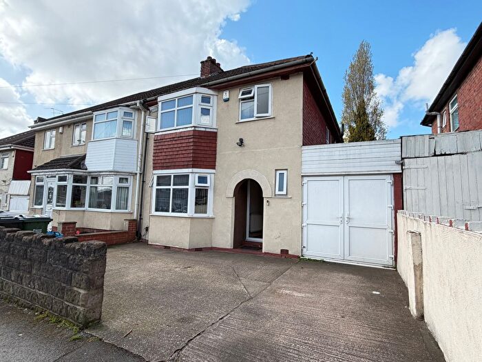 1 Bedroom Semi Detached House For Sale In Devonshire Road, Smethwick, B67