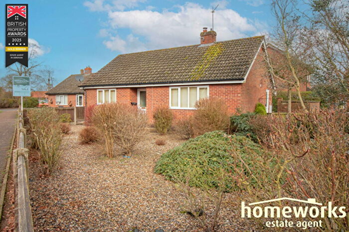 3 Bedroom Detached Bungalow For Sale In Rayners Way, Mattishall, Dereham, NR20