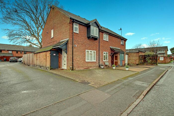 3 Bedroom End Of Terrace House For Sale In Langtons Meadow, Farnham Common, SL2