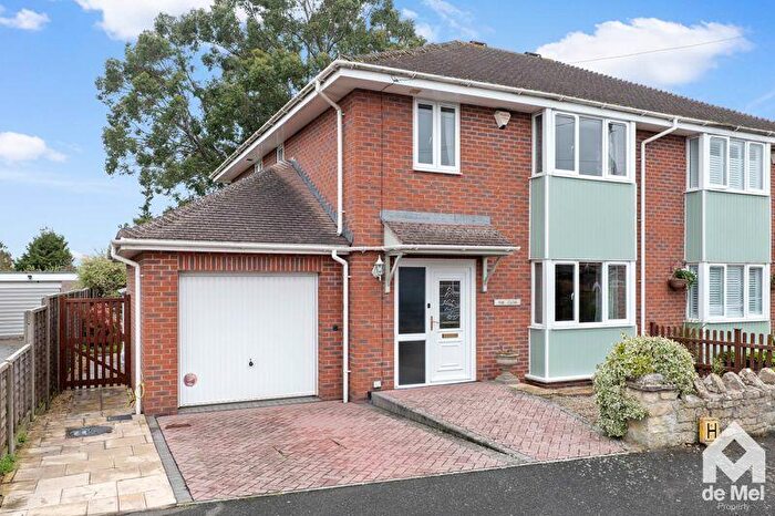 4 Bedroom Semi-Detached House For Sale In Stantons Drive, Cheltenham, GL51
