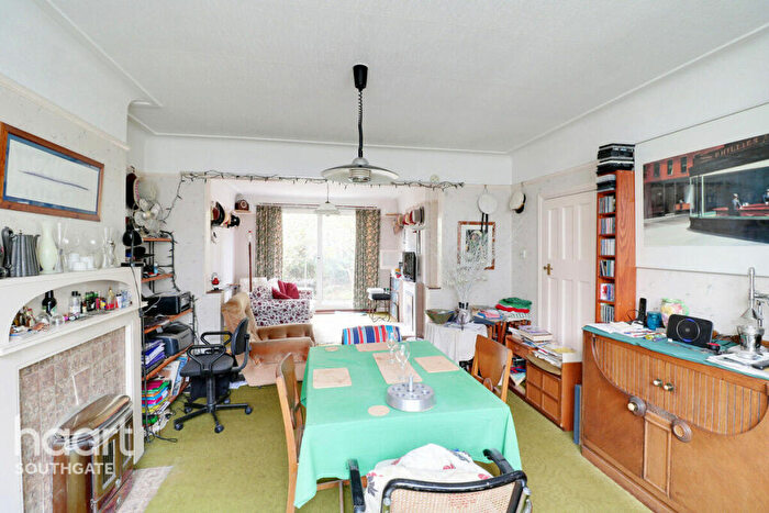 3 Bedroom Terraced House For Sale In Windmill Gardens, Enfield, EN2