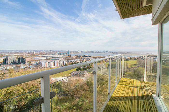 2 Bedroom Apartment To Rent In The Pinnacle, Penarth, CF64