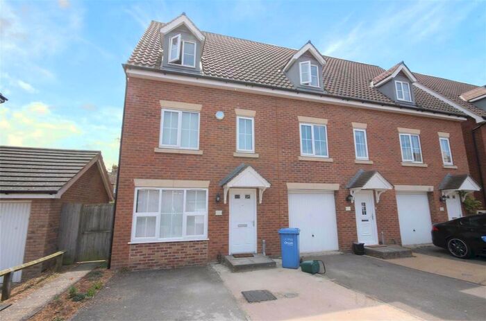 4 Bedroom Property To Rent In Whistlefish Court, Norwich, NR5