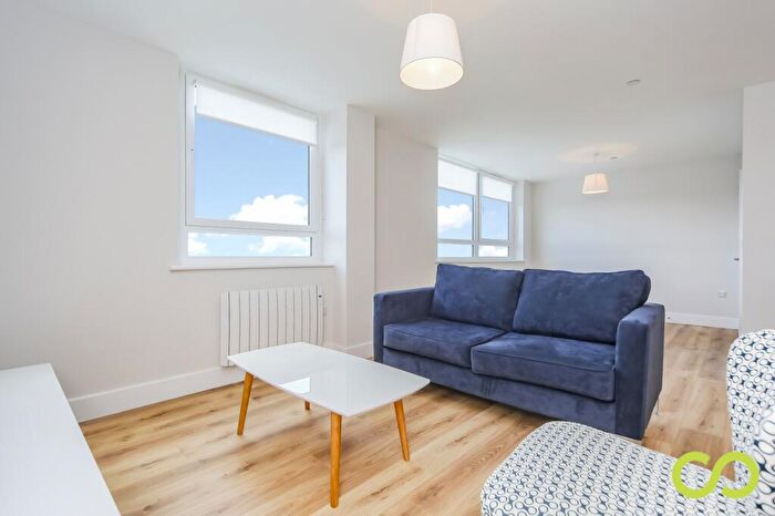 2 Bedroom Flat To Rent In Vista Tower, St. Georges Way, Stevenage, SG1