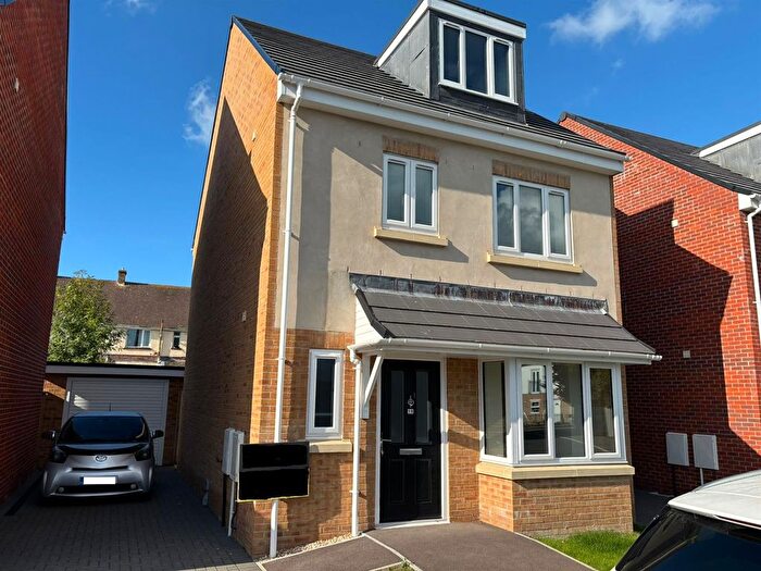 4 Bedroom Detached House To Rent In Celandine Close, Weymouth, DT4