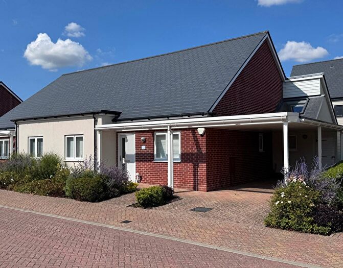 2 Bedroom Bungalow For Sale In Hurricane Way, Hawkinge, Folkestone, Kent, CT18