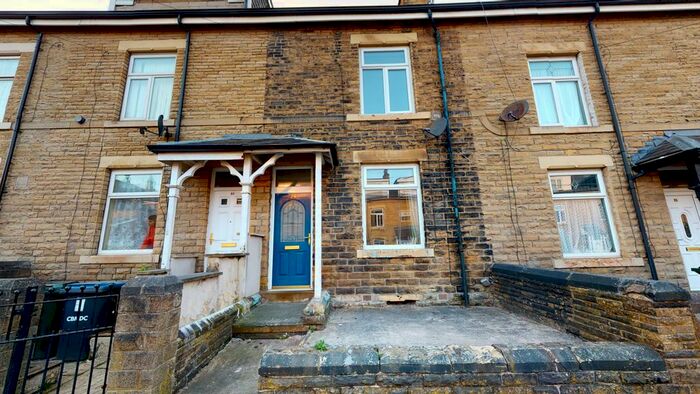 3 Bedroom Terraced House To Rent In Marshfield Place, Bradford, BD5