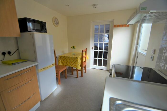 Studio To Rent In Fairlea Road, Emsworth, PO10