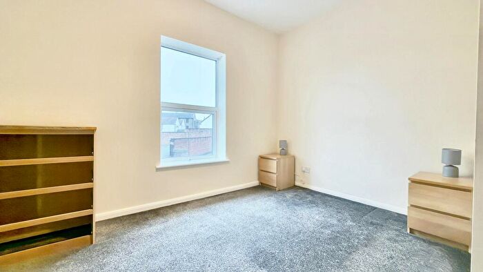 1 Bedroom Flat To Rent In Flat Victoria Square, High Street, Holywell, CH8